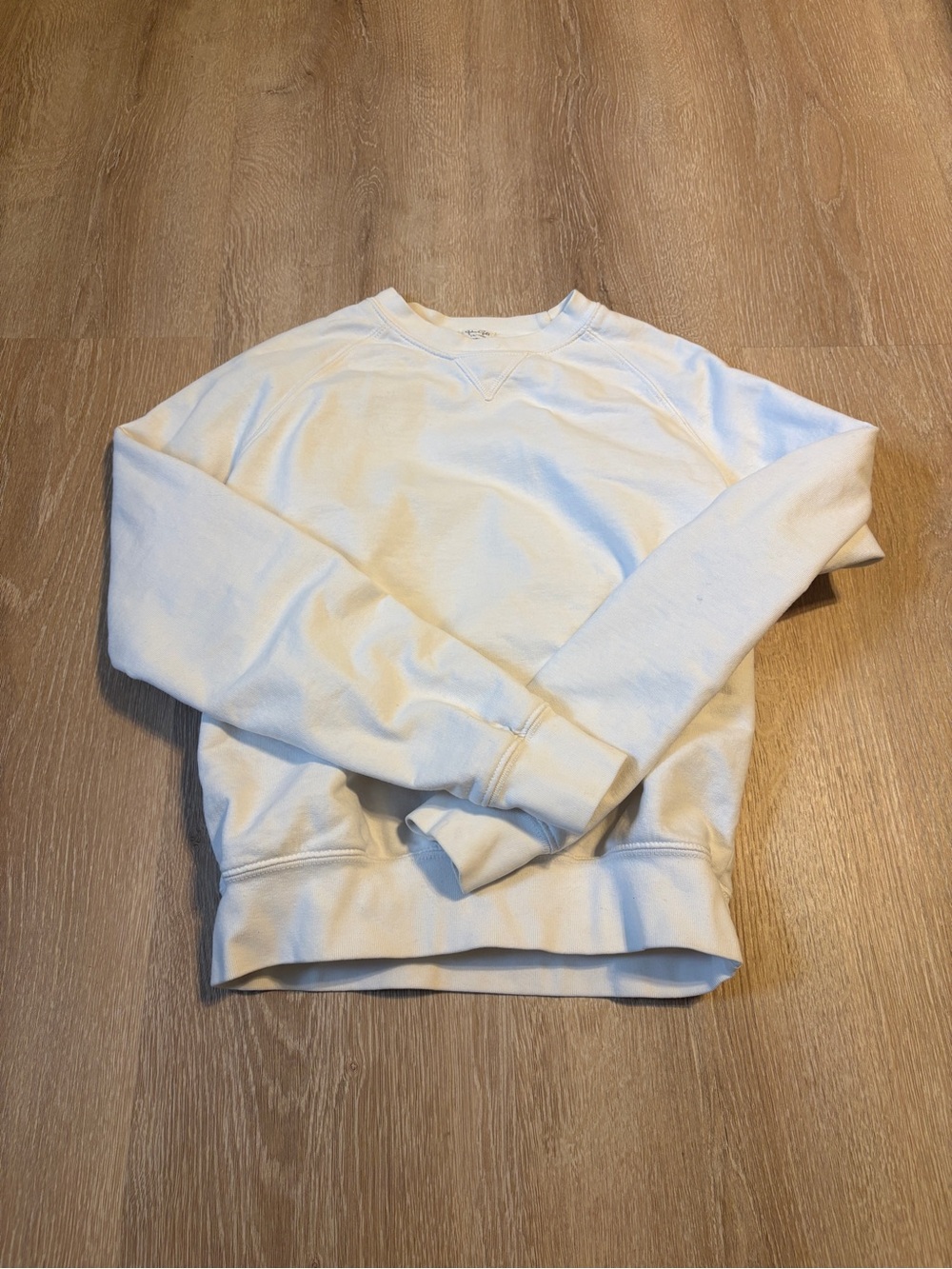 Brandy Melville Crewneck Sweatshirt in White